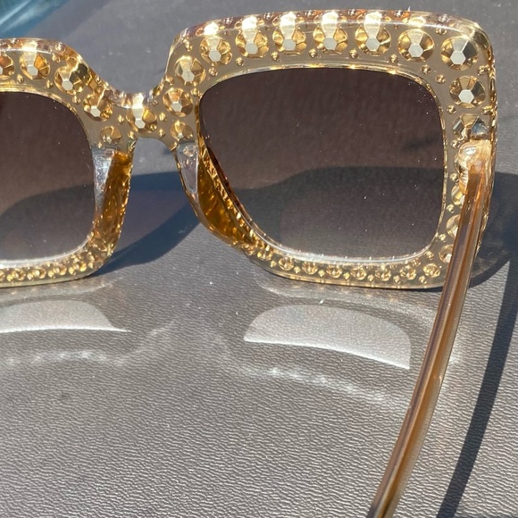 Shiny sunglasses - Picture 4 of 4